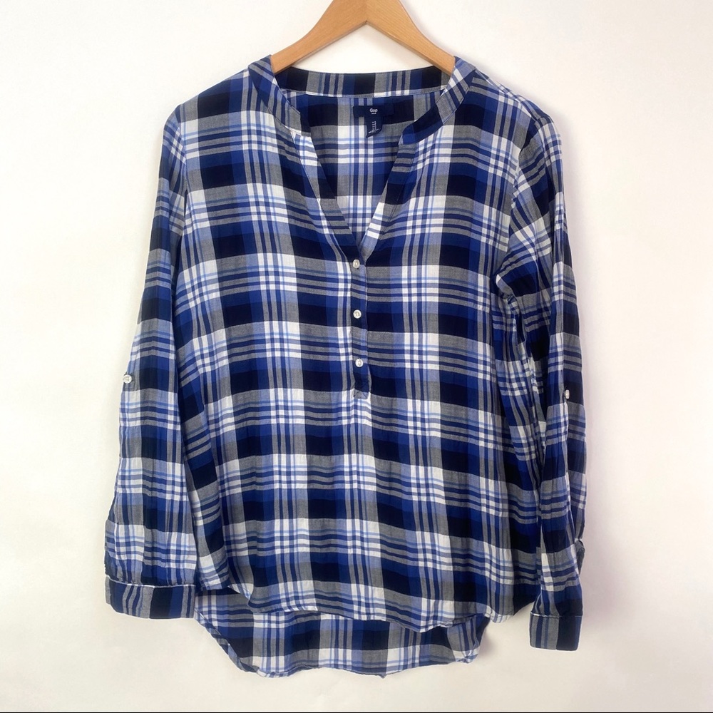 Gap Blue and White Plaid  Flannel Hi Low Top
